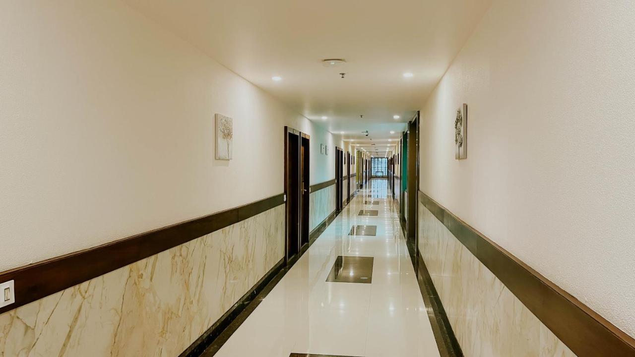 Hotel Tirth By Sonu'S Uddzsaín Kültér fotó